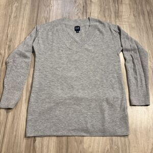 Gap Heather Extra Fine Merino Wool Blend Gray V Neck Sweater Size XS